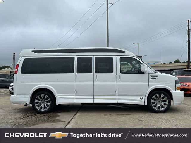 2026 Chevrolet Express Base