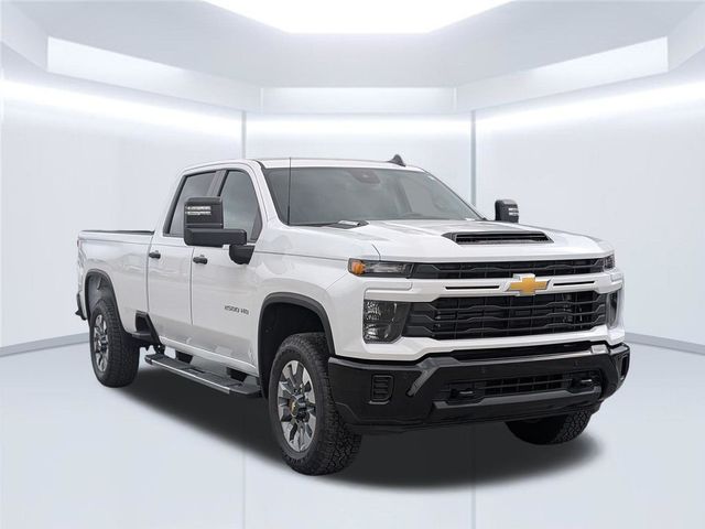 2026 Chevrolet Silverado 2500HD Custom