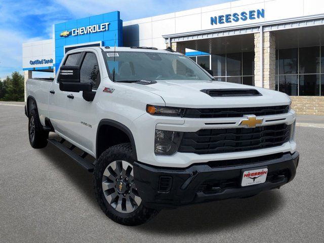 2026 Chevrolet Silverado 2500HD Custom