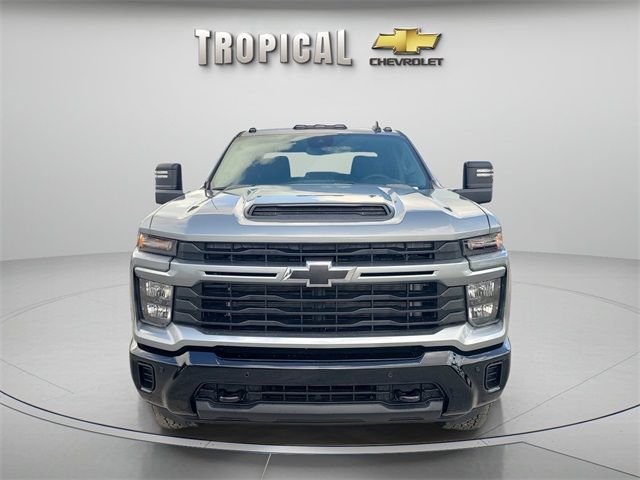 2026 Chevrolet Silverado 2500HD Custom