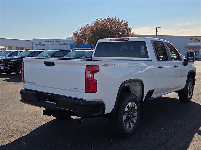 2026 Chevrolet Silverado 2500HD Custom
