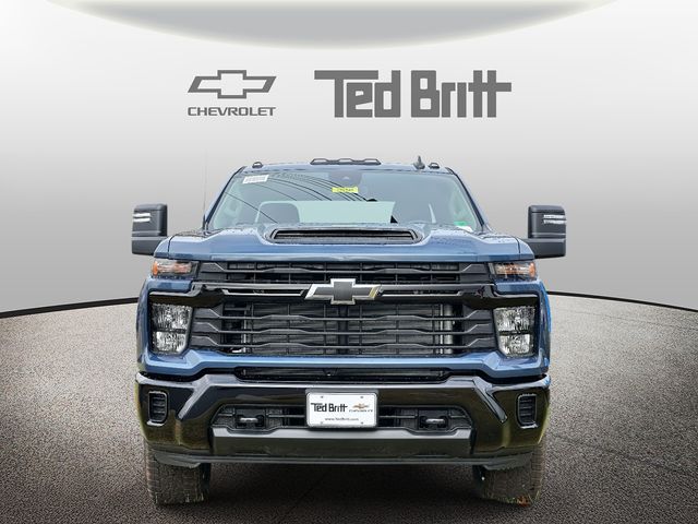 2026 Chevrolet Silverado 2500HD Custom