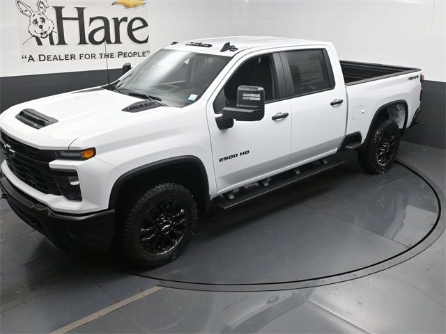 2026 Chevrolet Silverado 2500HD Custom
