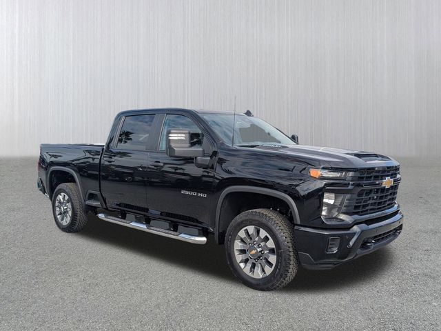 2026 Chevrolet Silverado 2500HD Custom