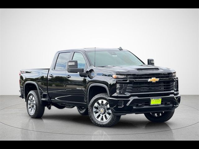 2026 Chevrolet Silverado 2500HD Custom