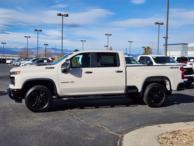 2026 Chevrolet Silverado 2500HD Custom