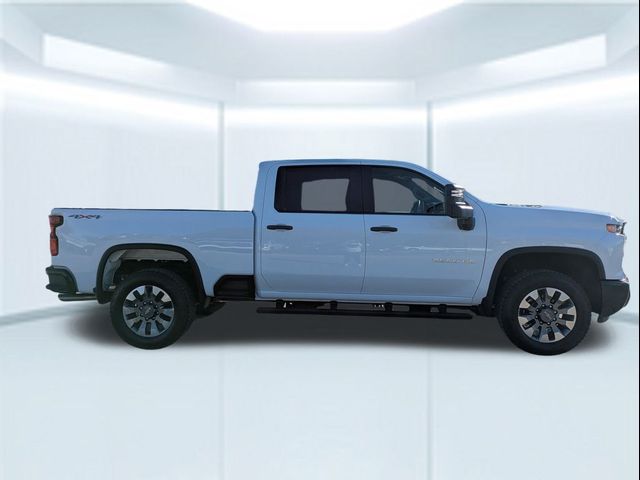 2026 Chevrolet Silverado 2500HD Custom