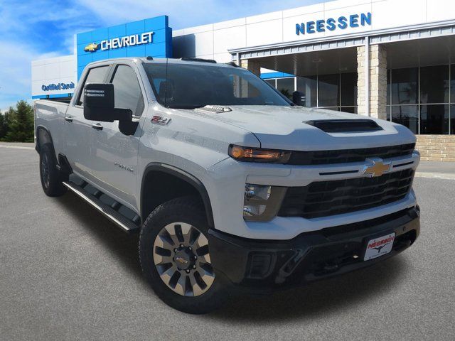 2026 Chevrolet Silverado 2500HD Custom