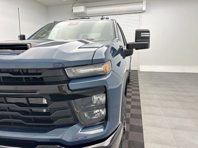 2026 Chevrolet Silverado 2500HD Custom