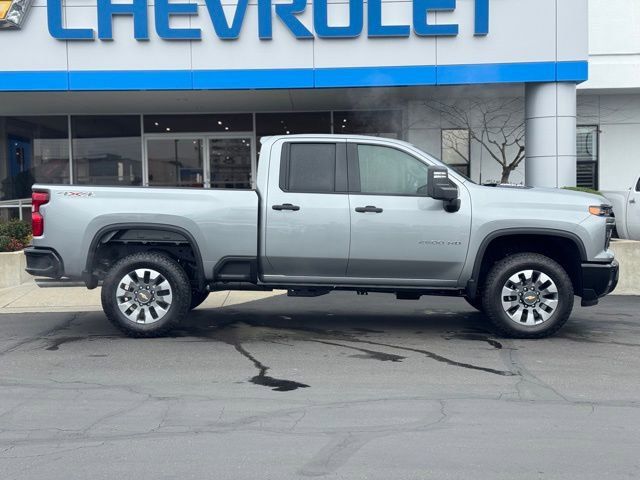 2026 Chevrolet Silverado 2500HD Custom