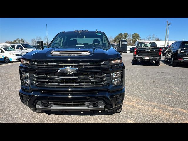 2026 Chevrolet Silverado 2500HD Custom