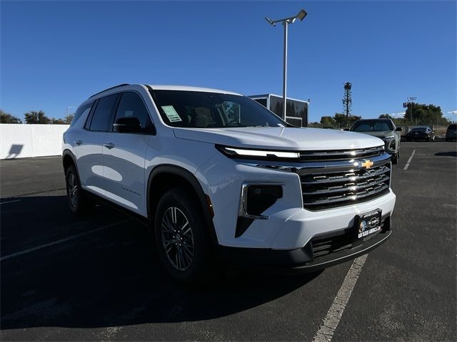 2026 Chevrolet Traverse FWD LT