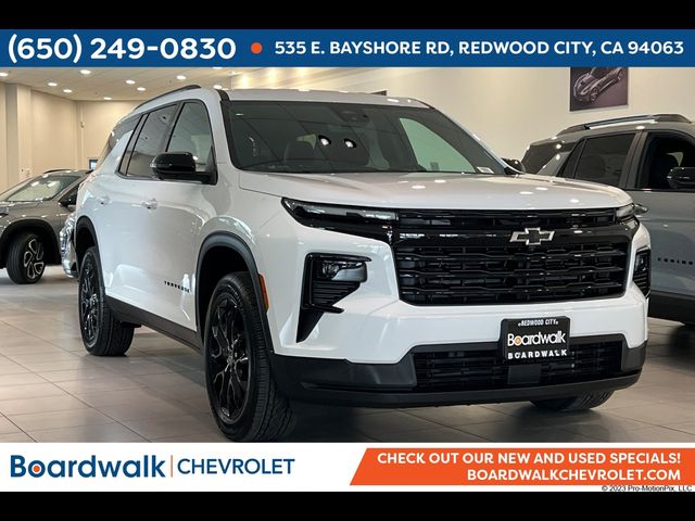 2026 Chevrolet Traverse FWD LT