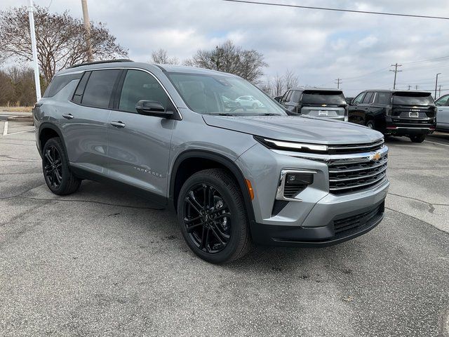 2026 Chevrolet Traverse FWD LT