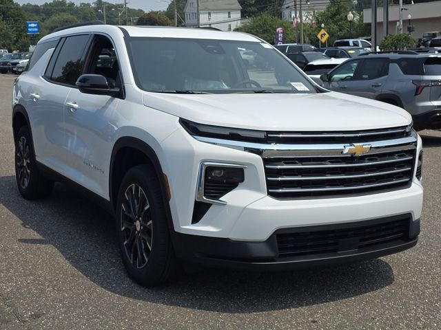 2026 Chevrolet Traverse FWD LT