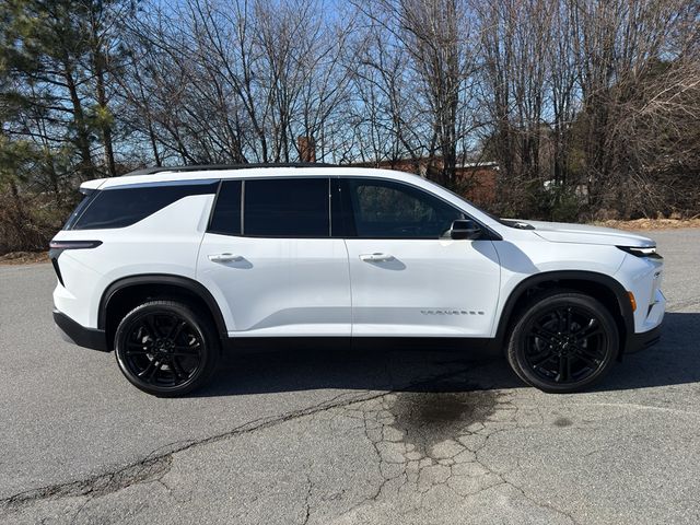 2026 Chevrolet Traverse FWD LT