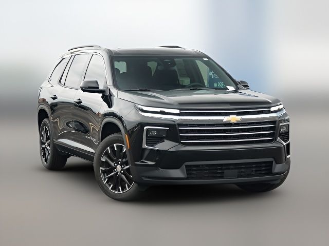 2026 Chevrolet Traverse FWD LT