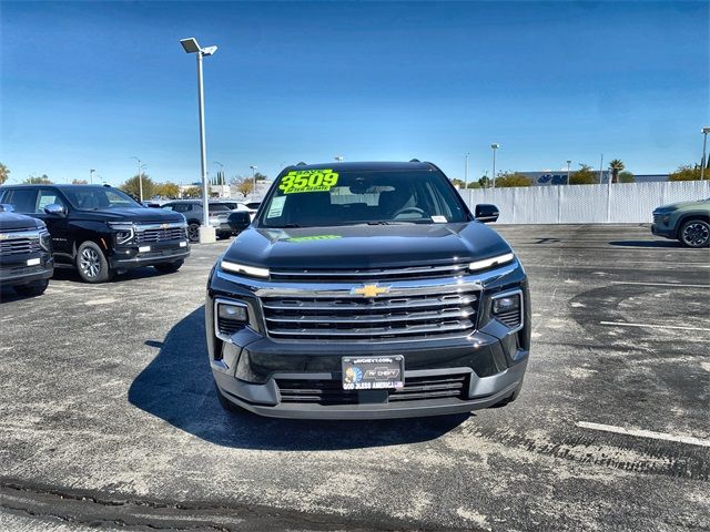 2026 Chevrolet Traverse FWD LT