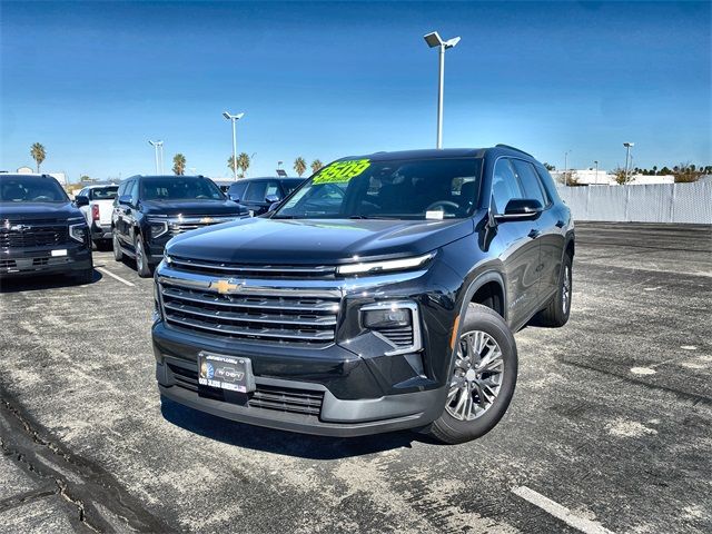 2026 Chevrolet Traverse FWD LT