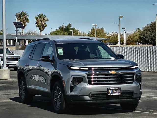 2026 Chevrolet Traverse FWD LT