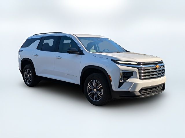 2026 Chevrolet Traverse FWD LT