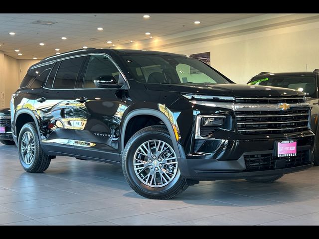 2026 Chevrolet Traverse FWD LT