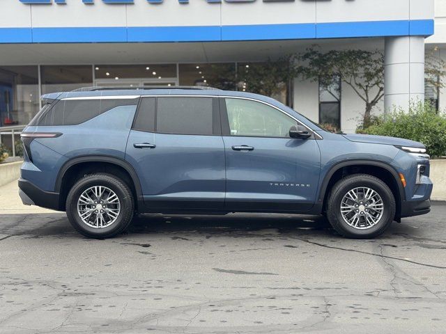 2026 Chevrolet Traverse FWD LT