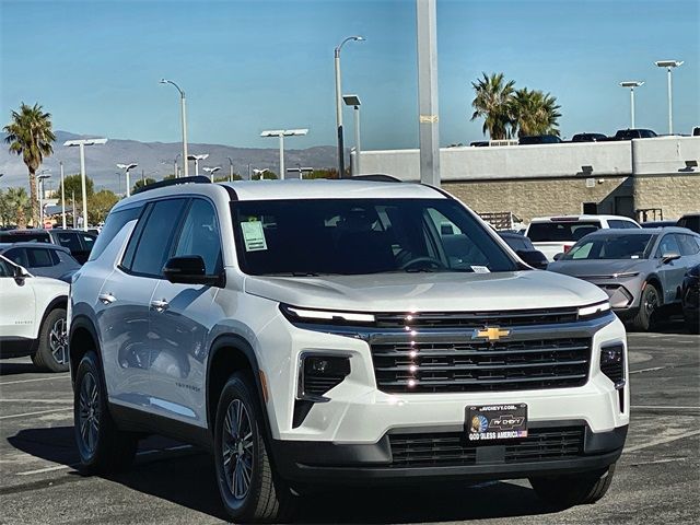 2026 Chevrolet Traverse FWD LT
