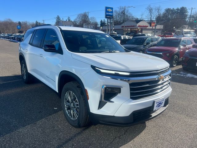 2026 Chevrolet Traverse FWD LT