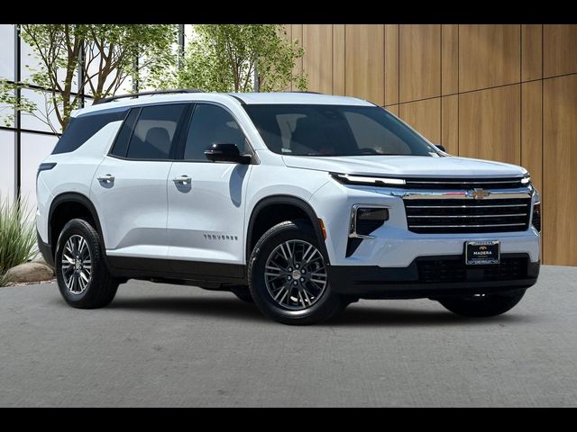 2026 Chevrolet Traverse FWD LT