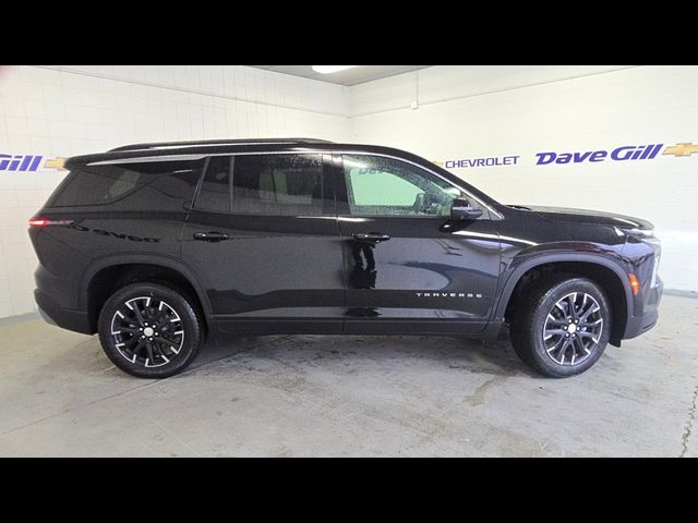 2026 Chevrolet Traverse FWD LT