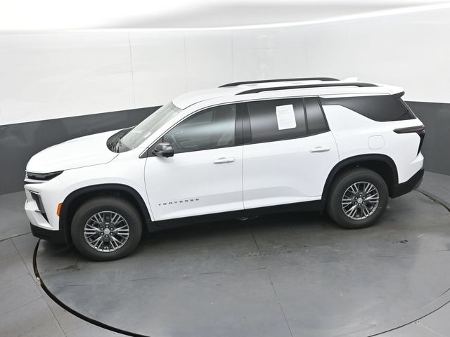 2026 Chevrolet Traverse FWD LT