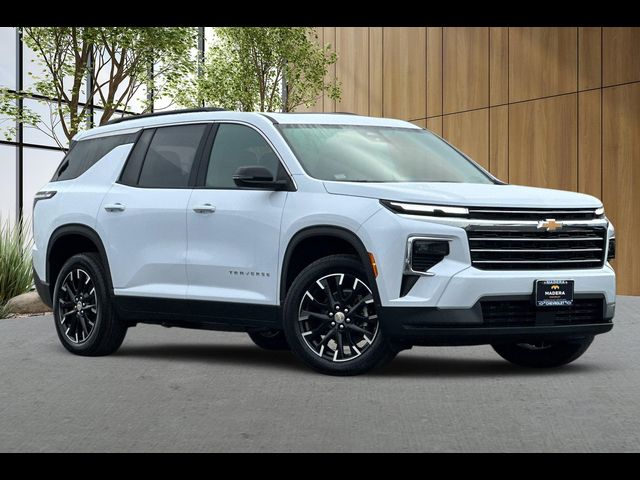 2026 Chevrolet Traverse FWD LT