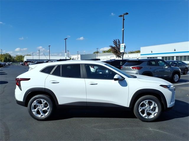 2026 Chevrolet Trax LS