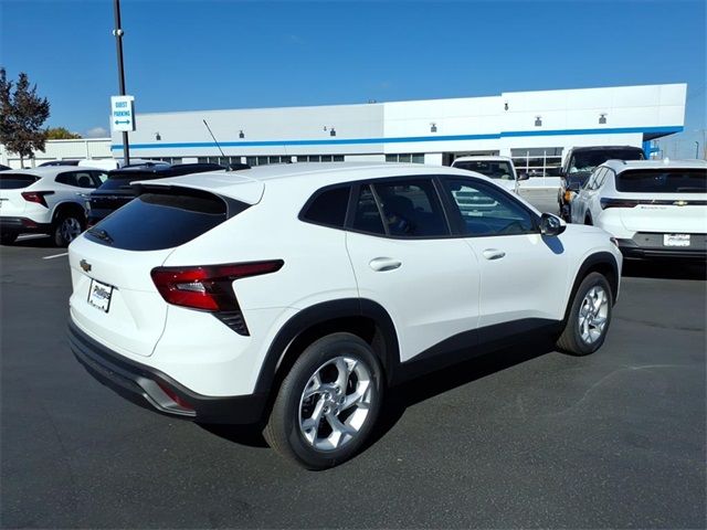 2026 Chevrolet Trax LS