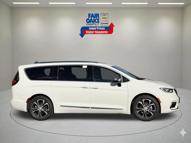 2026 Chrysler Pacifica Pinnacle