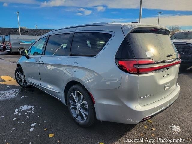 2026 Chrysler Pacifica Pinnacle