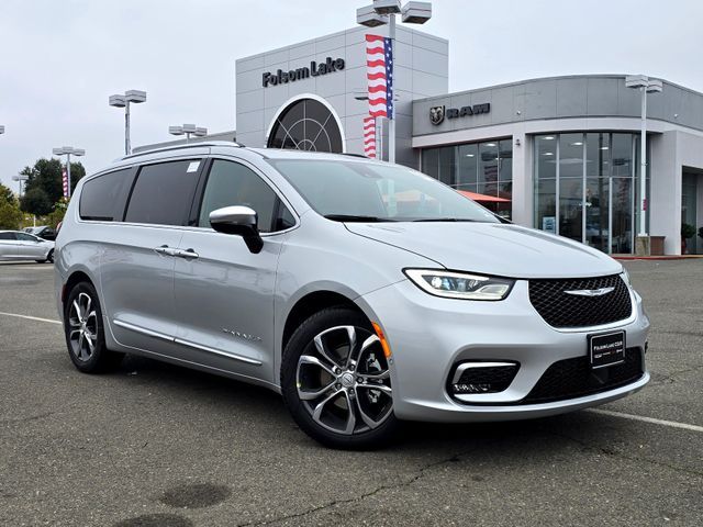2026 Chrysler Pacifica Pinnacle