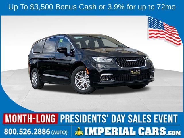 2026 Chrysler Pacifica Select