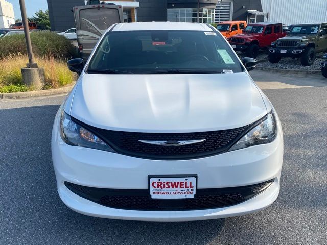 2026 Chrysler Voyager LX