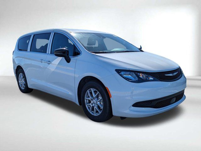 2026 Chrysler Voyager LX