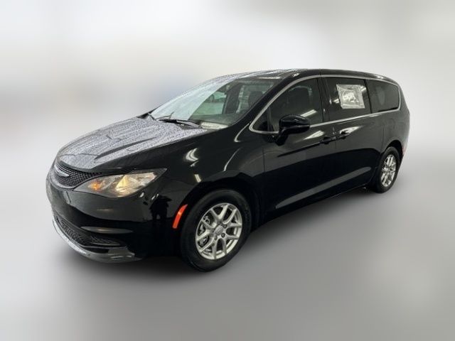 2026 Chrysler Voyager LX