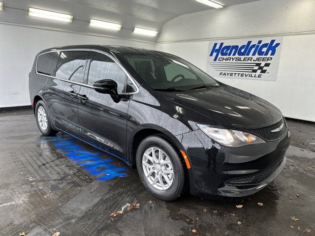 2026 Chrysler Voyager LX