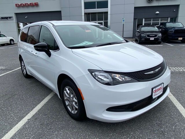 2026 Chrysler Voyager LX