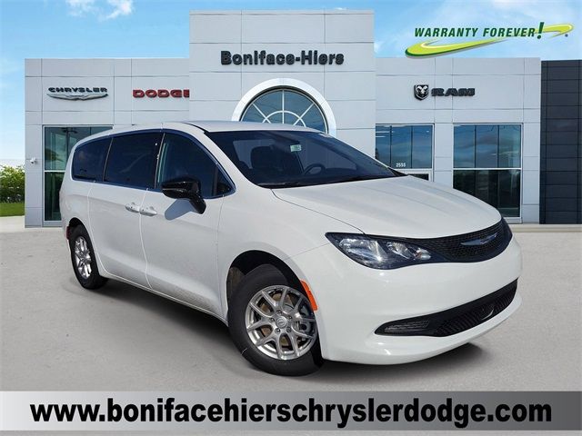 2026 Chrysler Voyager LX