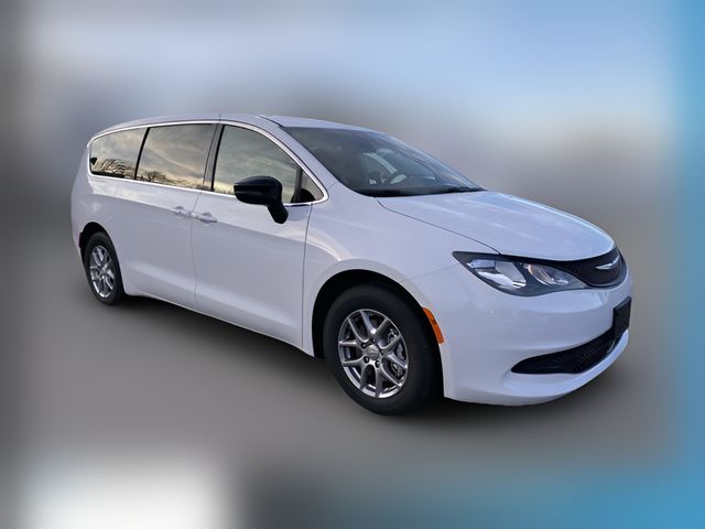 2026 Chrysler Voyager LX
