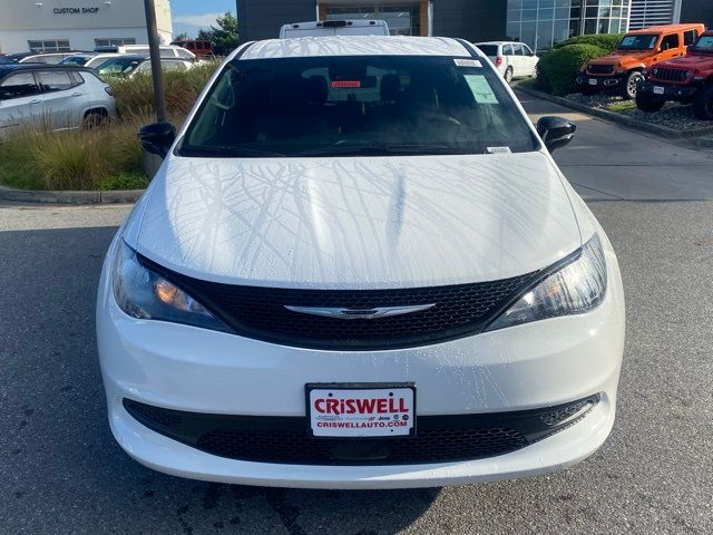 2026 Chrysler Voyager LX