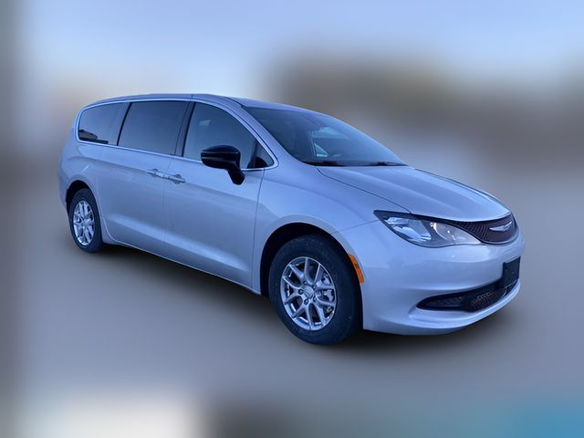 2026 Chrysler Voyager LX