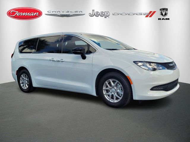 2026 Chrysler Voyager LX