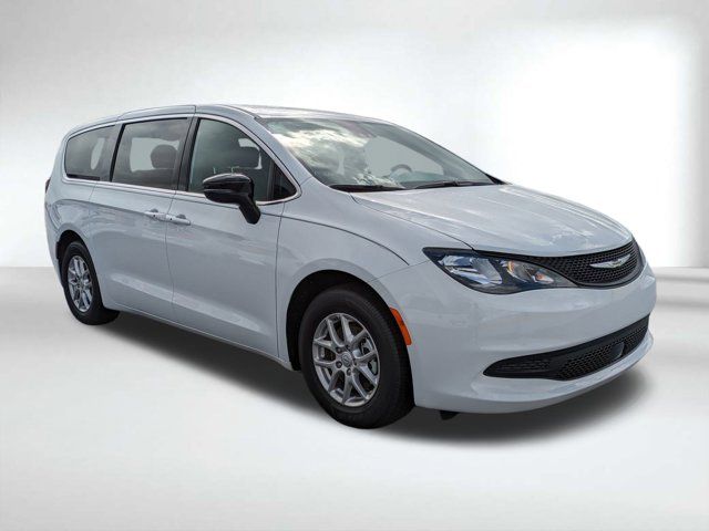 2026 Chrysler Voyager LX